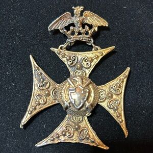 Maltese cross heraldic brooch